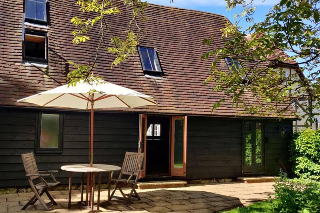 Cosy Listed Barn In Peaceful Country Village Granborough Buitenkant foto