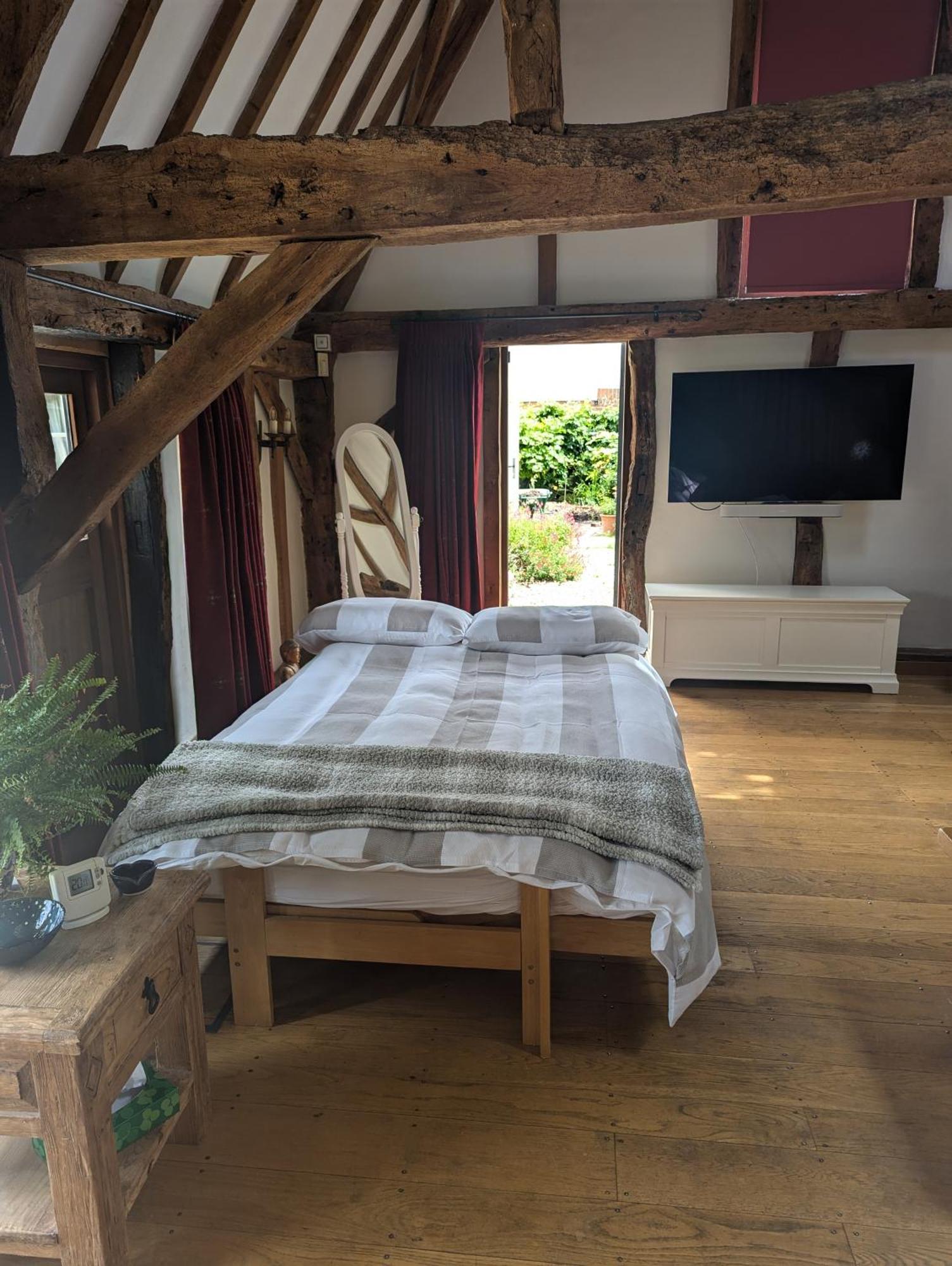 Cosy Listed Barn In Peaceful Country Village Granborough Buitenkant foto